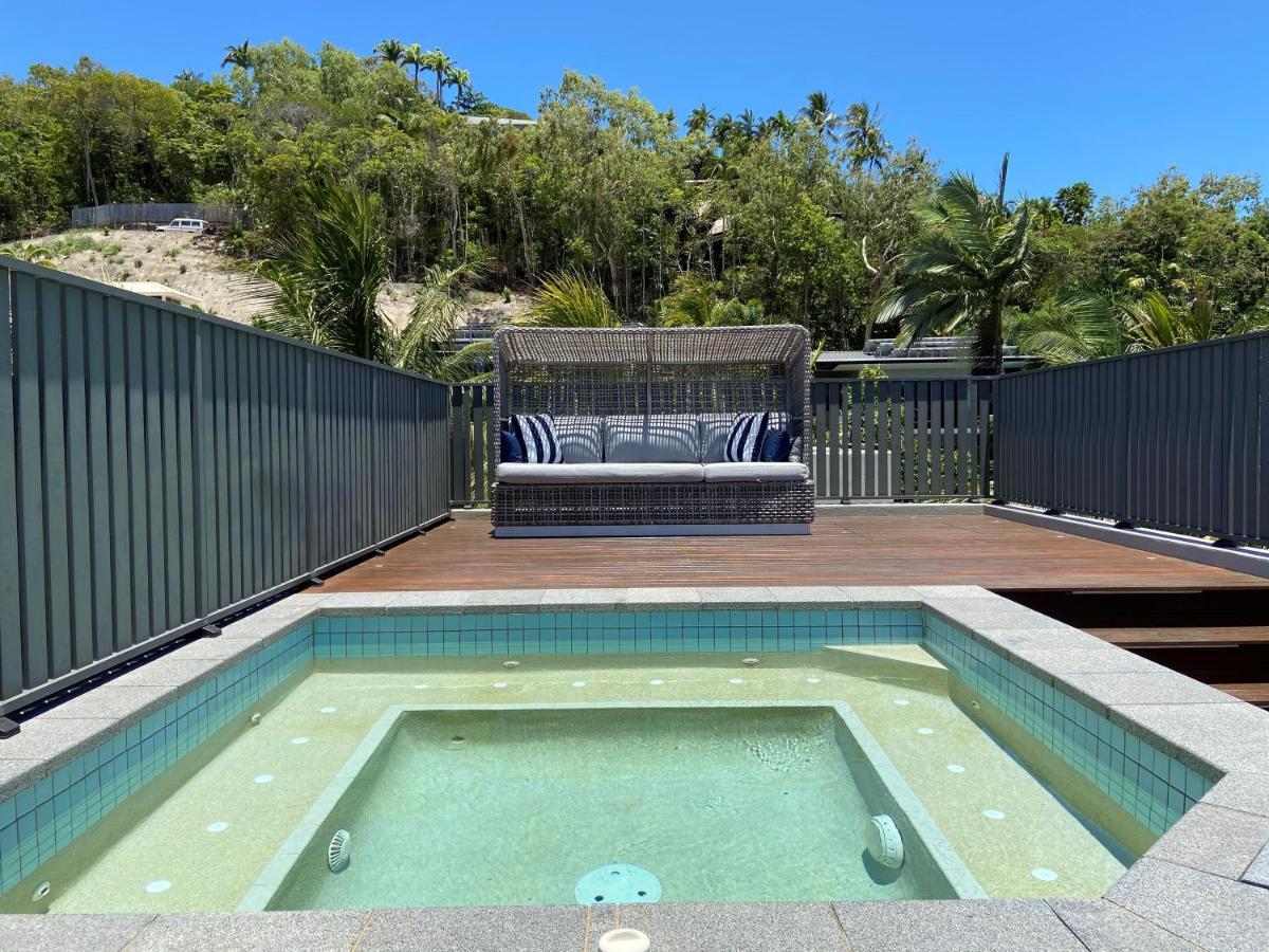 Coconut Grove Aparthotel Port Douglas Exterior foto