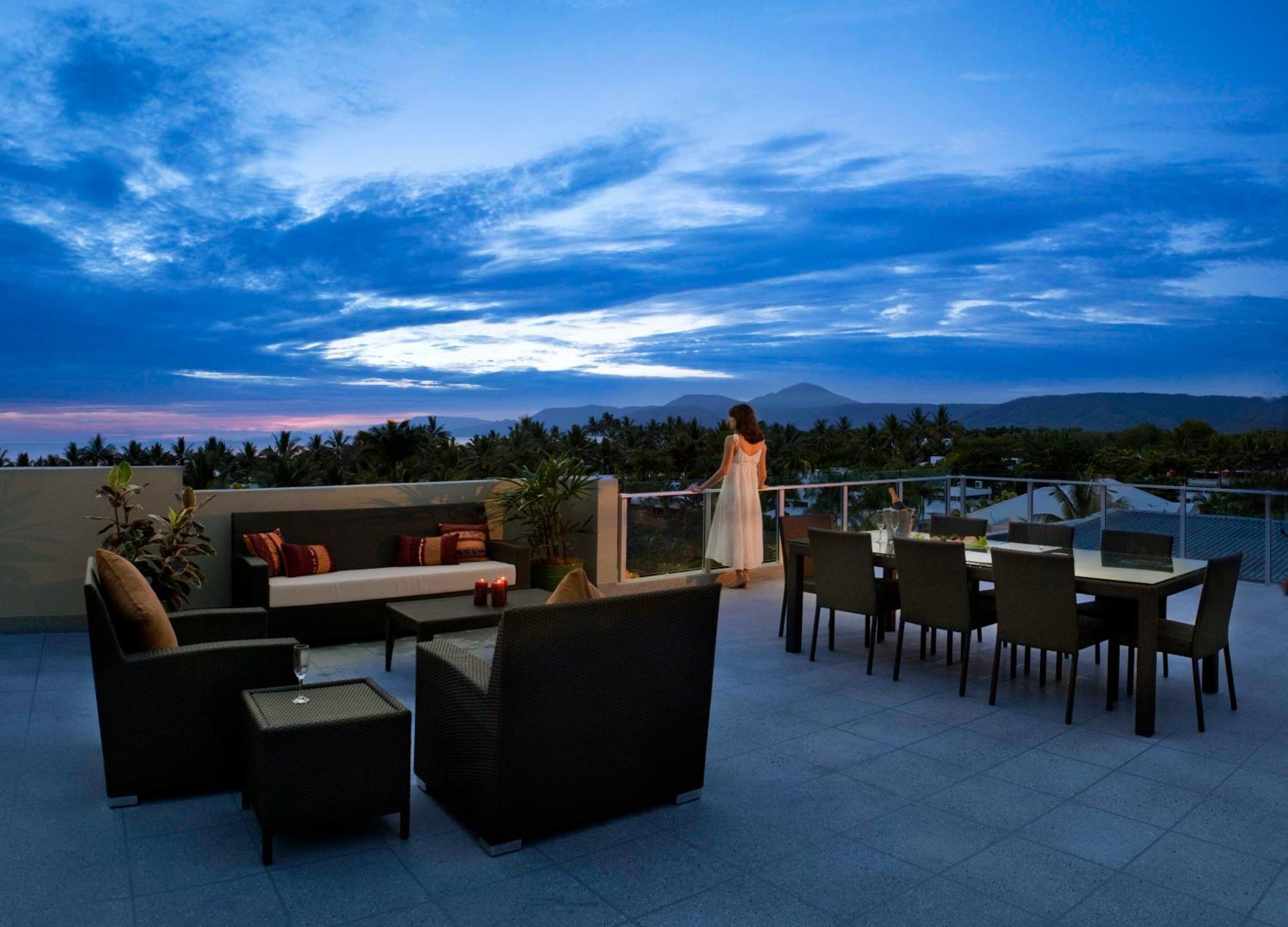 Coconut Grove Aparthotel Port Douglas Restaurante foto