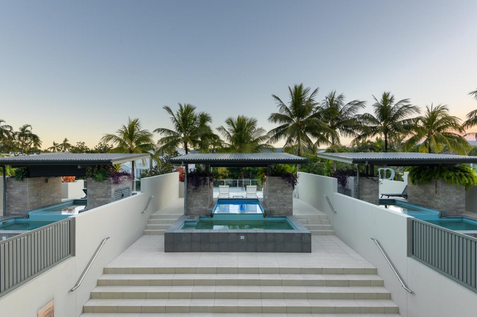 Coconut Grove Aparthotel Port Douglas Exterior foto